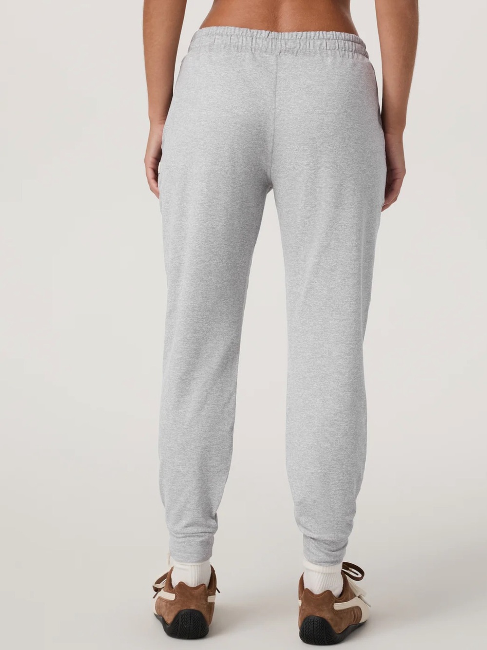 Vuori Performance Jogger Size Medium - Picture 2 of 7